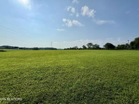 142 Arbor Ln, Dandridge, TN 37725