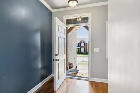 Entry Way - 2009 Keiser St, Spring Hill, TN 37174 photo 1 of 9