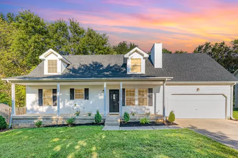 126 Gale Ln, La Vergne, TN 37086