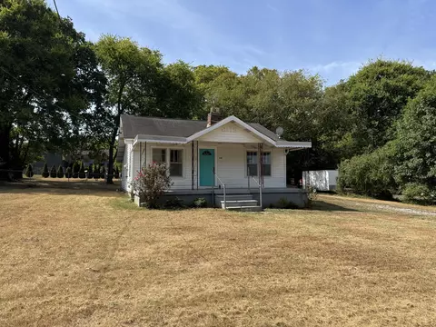 114 Harris St, Goodlettsville, TN 37072