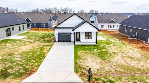 106 Joiner Ave, Elkton, KY 42220