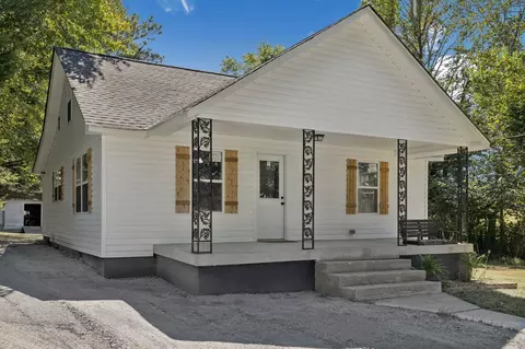 315 Ferguson Hill Rd, Lafayette, TN 37083
