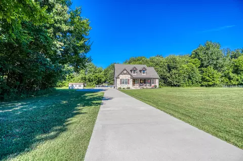 Exterior - 4464 Beards Chapel Rd, Springfield, TN 37172 photo 5 of 8