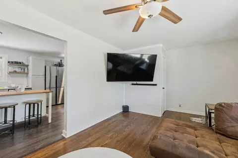 Living - 331 Eventide Dr, Murfreesboro, TN 37130 photo 2 of 2