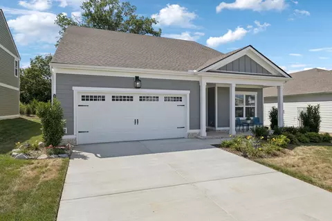 1914 Hildebrand Ln, Columbia, TN 38401