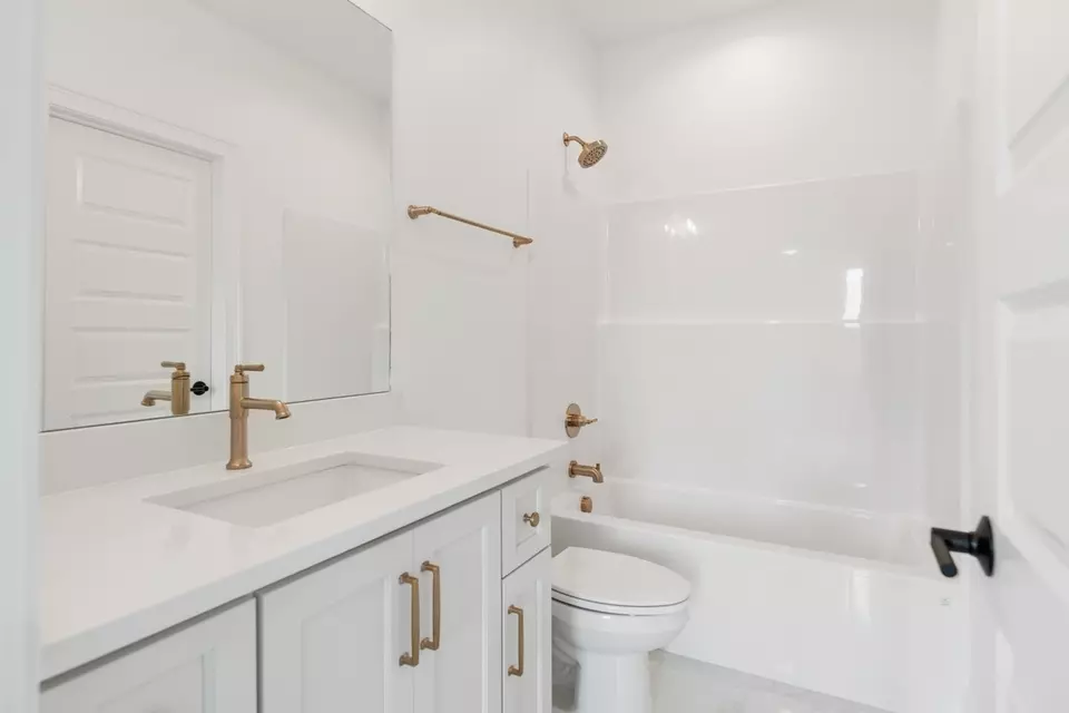 Bath - 3144 Long Branch Cir, Franklin, TN 37064 photo 5 of 7
