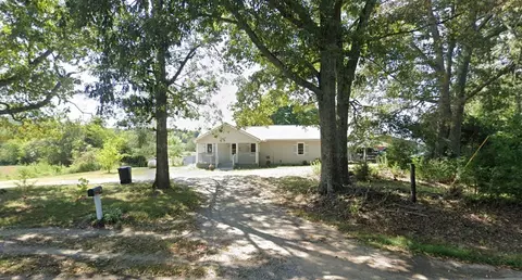 158 Rocky River Rd, Rock Island, TN 38581