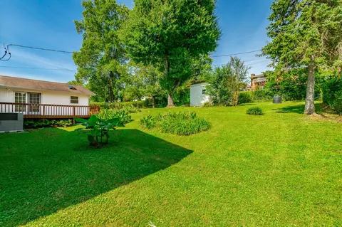 Exterior - 2321 Mark Ln, Chattanooga, TN 37421 photo 4 of 12