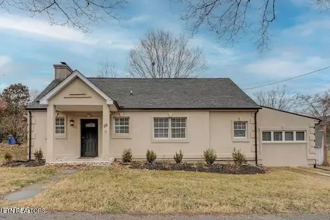 29 E Circle Dr, Norris, TN 37828