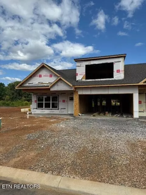 7314 Whispering Creek Lane Dr, Powell, TN 37849