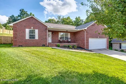 7055 Pelsor Ln, Knoxville, TN 37918
