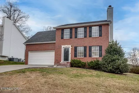 1296 Emerald Forest Ln, Powell, TN 37849 photo 2