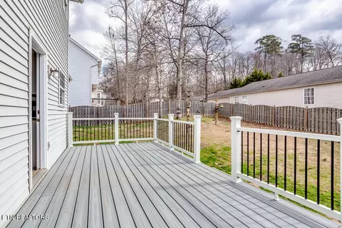 1296 Emerald Forest Ln, Powell, TN 37849 photo 38