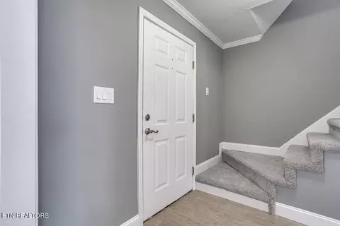 1296 Emerald Forest Ln, Powell, TN 37849 photo 4