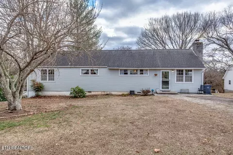 418 Oakcrest Rd, Knoxville, TN 37912