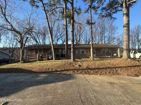 2825 Colt Dr, Knoxville, TN 37918