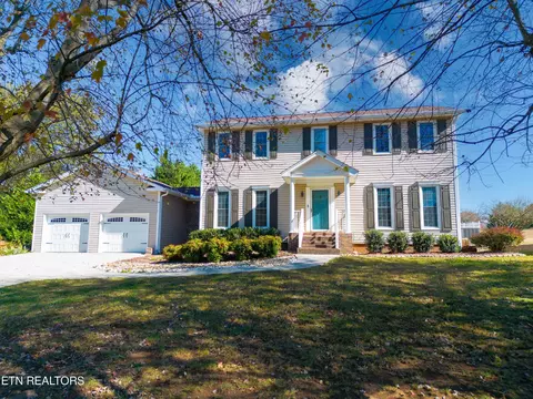 316 Kenmark Dr, Maryville, TN 37803