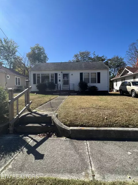 3119 Clearview St, Knoxville, TN 37917