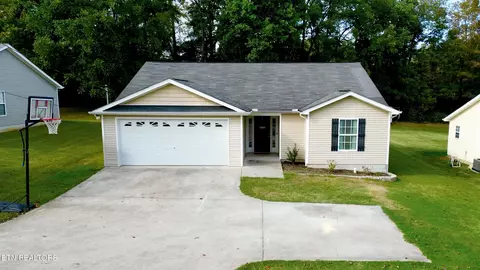 7649 Bud Hawkins Rd, Corryton, TN 37721
