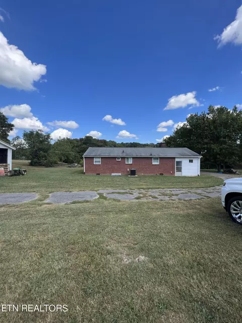 8009 Bishop Rd, Powell, TN 37849 photo 6