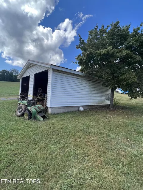 8009 Bishop Rd, Powell, TN 37849 photo 8