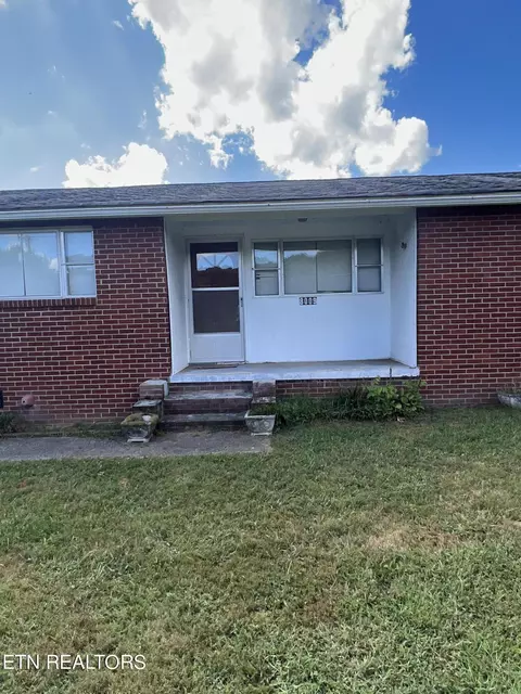 8009 Bishop Rd, Powell, TN 37849 photo 2