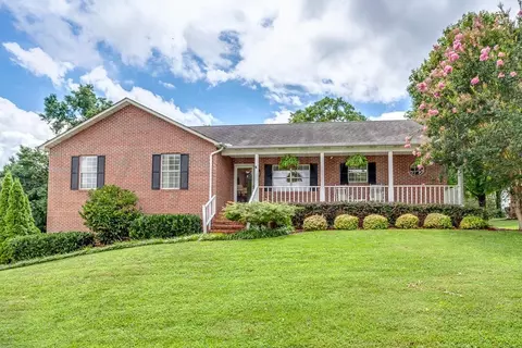 7701 Windwood Dr, Powell, TN 37849