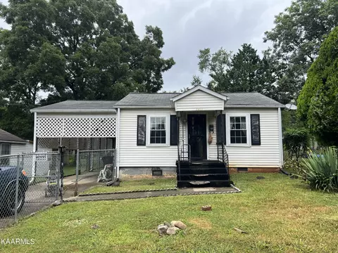 2415 Brown Ave, Knoxville, TN 37917