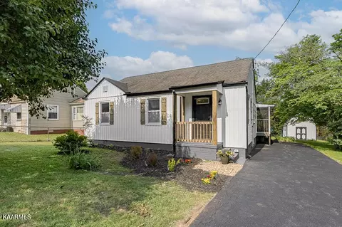 3011 Dodd St, Knoxville, TN 37920