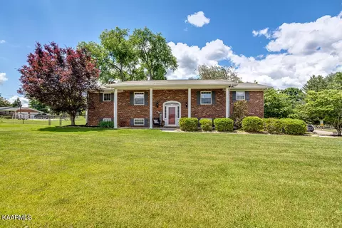5033 Macmont Cir, Powell, TN 37849