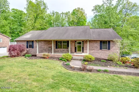 8032 Bell Campground Rd, Powell, TN 37849