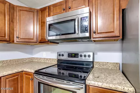 7708 Nicholas Dr, Corryton, TN 37721 photo 10