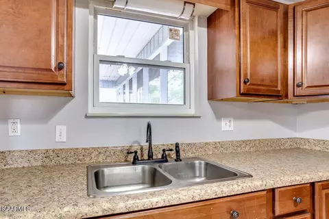 7708 Nicholas Dr, Corryton, TN 37721 photo 9