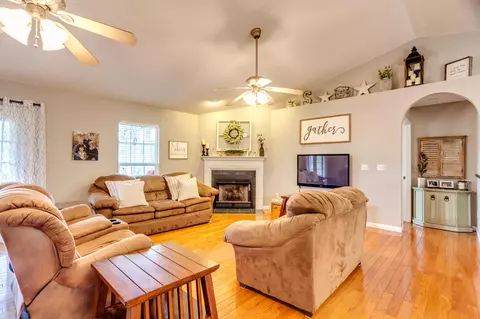 8809 Heiskell Rd, Powell, TN 37849 photo 8