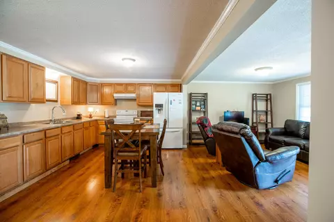 7204 Oakmeade Rd, Powell, TN 37849 photo 10