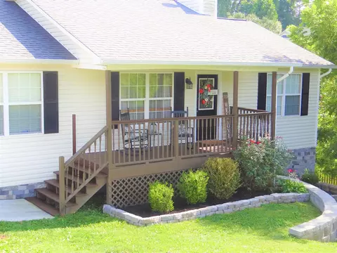 6706 Farmbrook Ln, Knoxville, TN 37918 photo 2
