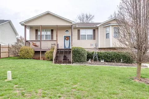 6711 Farmbrook Ln, Knoxville, TN 37918 photo 1