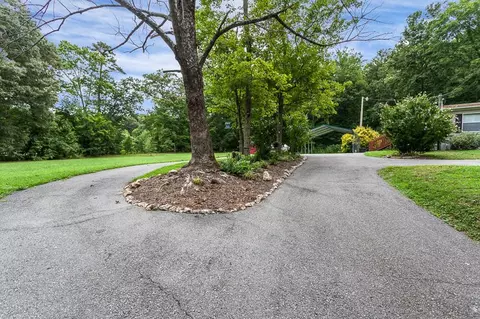 9638 Crisman Rd, Heiskell, TN 37754 photo 2