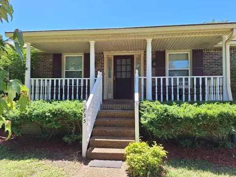 735 Dutchmans Ct, Hermitage, TN 37076
