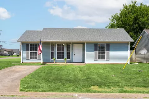 1100 Keith Ave, Oak Grove, KY 42262