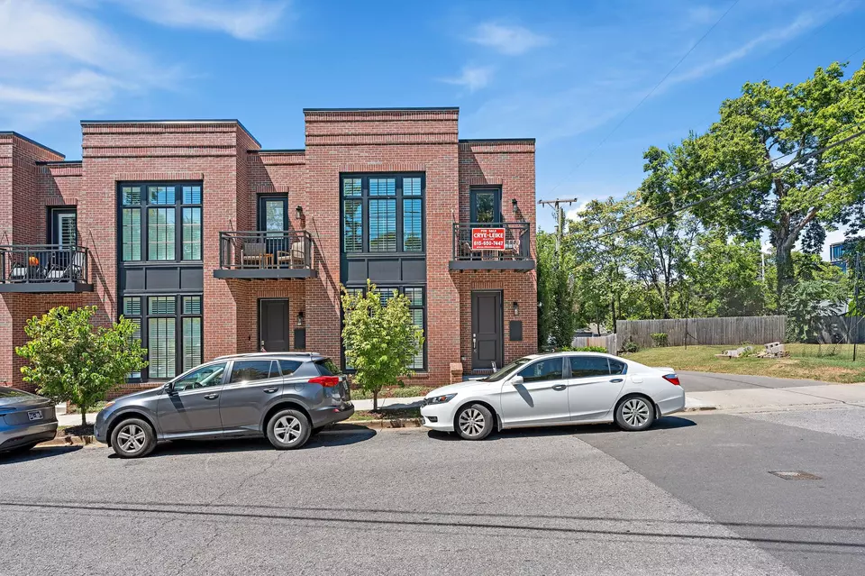 Exterior - 1113 Villa Pl, Nashville, TN 37212 photo 1 of 7