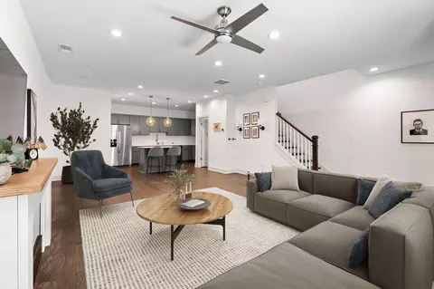 Living - 1113 Villa Pl, Nashville, TN 37212 photo 1 of 5