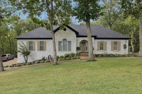 908 E Cynthia Trl, Goodlettsville, TN 37072