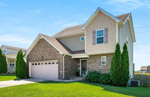 1046 Dwight Eisenhower Way, Clarksville, TN 37042