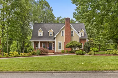 9334 Royal Mountain Dr, Chattanooga, TN 37421