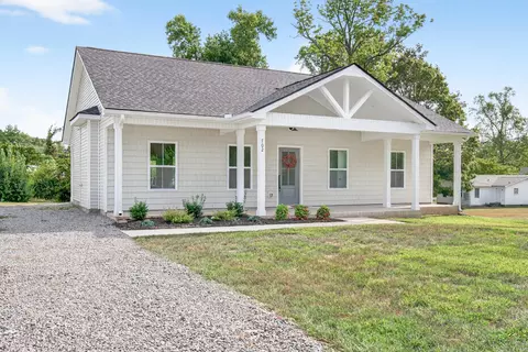 702 Eva Dr, Clarksville, TN 37042