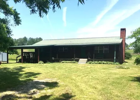 1570 Halls Valley Rd, Trion, GA 30753
