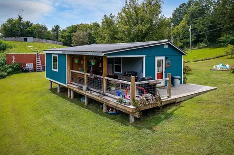 Exterior - 1977 Pollard Rd, Walling, TN 38587 photo 12 of 13