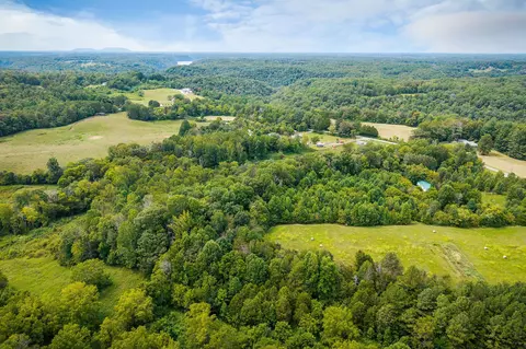 View/Area - 1977 Pollard Rd, Walling, TN 38587 photo 9 of 11