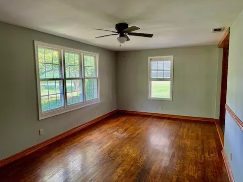 Living - 66 Wilder Chapel Rd, Decherd, TN 37324 photo 2 of 2